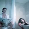 Chloe Lattanzi dans un clip trash pour le single Play with me, juillet 2011. Elle commence par s'électrocuter dans sa baignoire. 