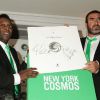Eric Cantona et Pelé à Londres le 2 août 2011 présentent le livre du New York Cosmos