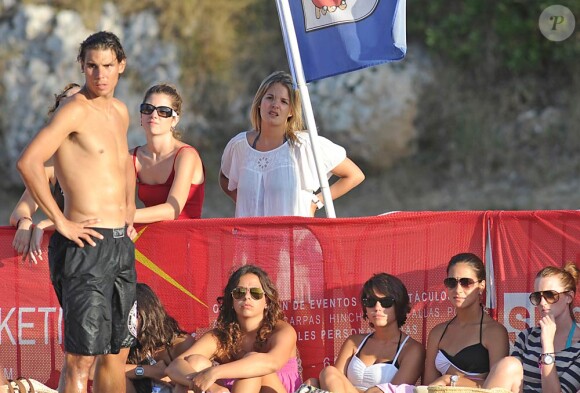 Comme chaque année lors de la trêve estivale, c'est sur son île natale de Majorque que Rafael Nadal s'est ressourcé en juillet 2011. Chouchouté par sa belle amoureuse, Francisca 'Xisca' Perello...
