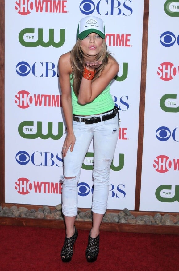 AnnaLynne McCord, décontractée, lors de la TCA party (Television Critics Association) à Los Angeles, le 3 août 2011 ! 