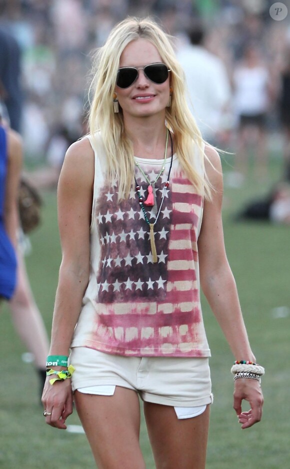 La très stylée Kate Bosworth a fait sensation au festival de Coachella dans son débardeur Topshop. Le 16 avril 2011.