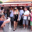 Paris Hilton en vadrouille à Saint-Tropez le 4 août 2011