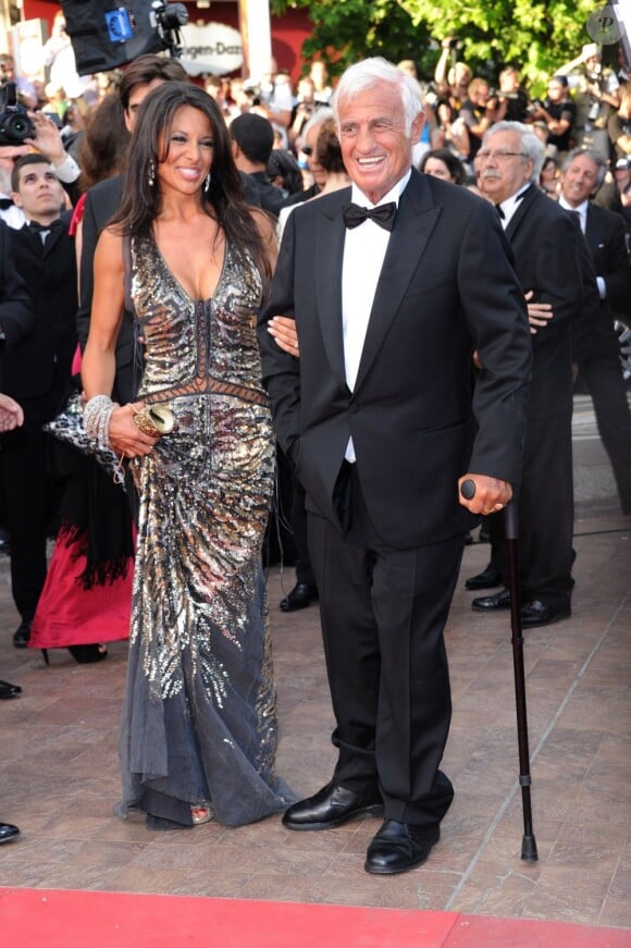 Jean-Paul Belmondo et Barbara Gandolfi à Cannes, en mai 2011.