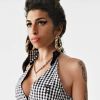 La collection dessinée par Amy Winehouse pour Fred Perry va bien être mise en vente. Les bénéfices seront reversés à la fondation créée au nom de la chanteuse défunte.