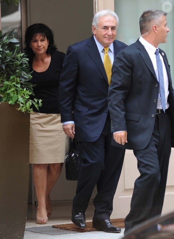 Dominique Straus-Kahn et son épouse Anne Sinclair, à New York, le 6 juillet 2011.
