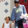 Halle Berry va chercher sa fille Nahla à l'école le 12 août à Los Angeles.