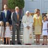 La famille royale d'Espagne accueille le Pape Benoit XVI au palais de la Zarzuela. Le 19 août 2011