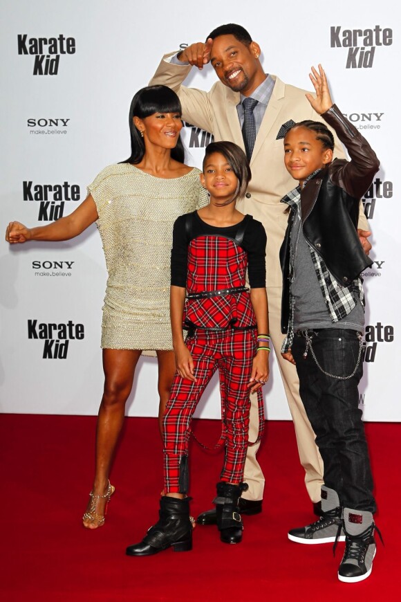 Will Smith et Jada Pinkett entourés de leurs enfants Willow et Jaden