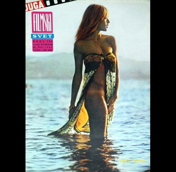Figure de la révolution sexuelle, Brigitte Bardot posait nue sous un paré haut, en couverture du magazine serbo-monténégrin Filmski Svet en décembre 1968.