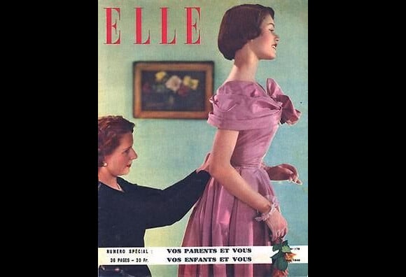 Voici la toute première couverture de Brigitte Bardot : à 14 ans, elle pose pour Elle. Mai 1949.