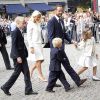 Célébration des 10 ans de mariage du prince Haakon et de la princesse Mette-Marit à Oslo, le 25 août 2011 : le couple arrive à la cathédrale avec ses enfants, le grand Marius, 14 ans, le prince Sverre Magnus et la princesse Ingrid Alexandra.