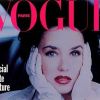 Isabelle Adjani en couverture de Vogue Paris pour son numéro de mars 1993.