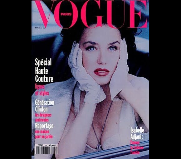 Isabelle Adjani en couverture de Vogue Paris pour son numéro de mars 1993.