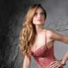 Catiane Lauser dévoile son corps sexy pour la marque de lingerie Marta