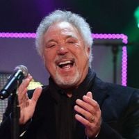 Tom Jones : Le chanteur de 71 ans a quitté l'hôpital