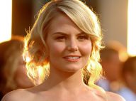 Jennifer Morrison : Glamour et sexy face à un Tom Hardy musclé et viril
