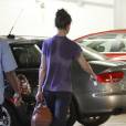 Katie Holmes toute transpirante à la sortie de la gym en Californie, le 6 septembre.