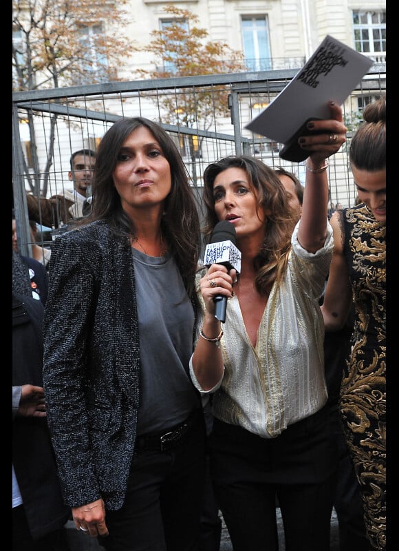 Emmanuelle Alt (rédactrice en chef de Vogue) et Mademoiselle Agnès à la Vogue fashion night à Paris le 8 septembre 2011