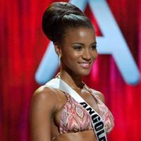 Miss Univers 2011 : Leila Lopes, Miss Angola, sacrée grande gagnante