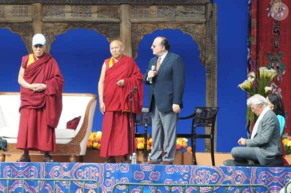 Richard Gere en pleine conférence avec le dalaï-lama le 11 septembre 2011 à Mexico