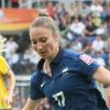 Gaëtane Thiney, attaquante vedette de l'équipe de France féminine revient sur le nouveau de statut du foot féminin en France