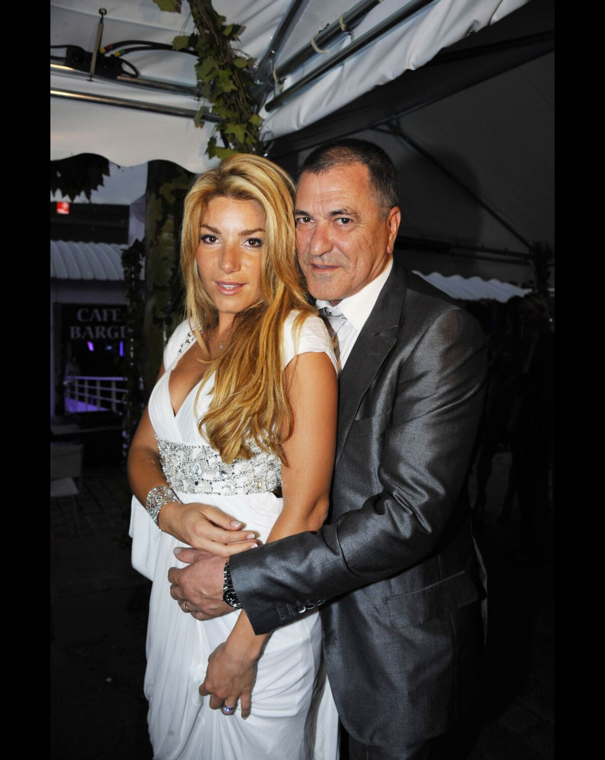 Photo Mariage de Jean Marie Bigard et Lola au Caf Barge