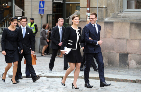 Le prince Carl Philip de Suède, la princesse Madeleine de Suède, le prince Daniel de Suède et la princesse Victoria de Suède assistent à l'ouverture du parlement suédois avant de se rendre à l'Opéra royal de Stockholm pour un concert le 15 septembre 2011
