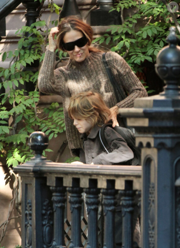 Sarah Jessica Parker et son fils James dans les rues de New York avant d'aller à l'école le 16 septembre 2011