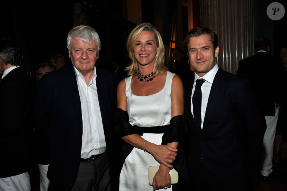 Laurence Ferrari entouré de son mari Renaud Capuçon et de Jacques Perrin lors de la Nuit du Yachting à Monaco le 17 septembre 2011