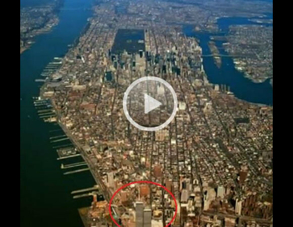 Image extraite du premier épisode de la saison 5 de Gossip Girl, avec les Twin Towers à l'écran... Une bourde monumentale