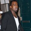 Kanye West arrive à la soirée Givenchy pendant la Fashion Week parisienne le 2 octobre 2011
