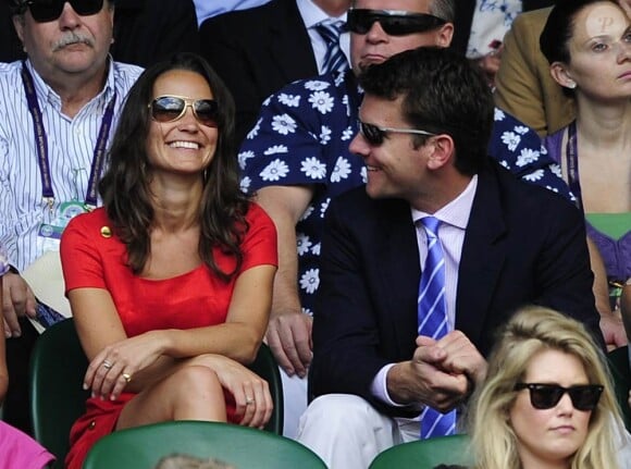 Pippa Middleton et son boyfriend Alex Loudon à Wimbledon fin juin 2011. Après trois ans d'une romance qui semble se dérouler idéalement, les fans attendent des fiançailles...