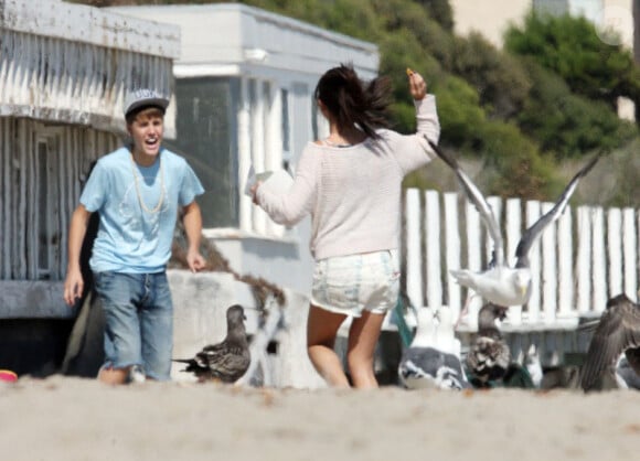 Justin Bieber et Selena Gomez sur la plage de Malibu fin septembre 2011