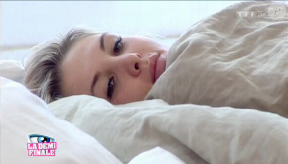 Marie se réveille dans Secret Story 5, mercredi 5 octobre 2011 sur TF1