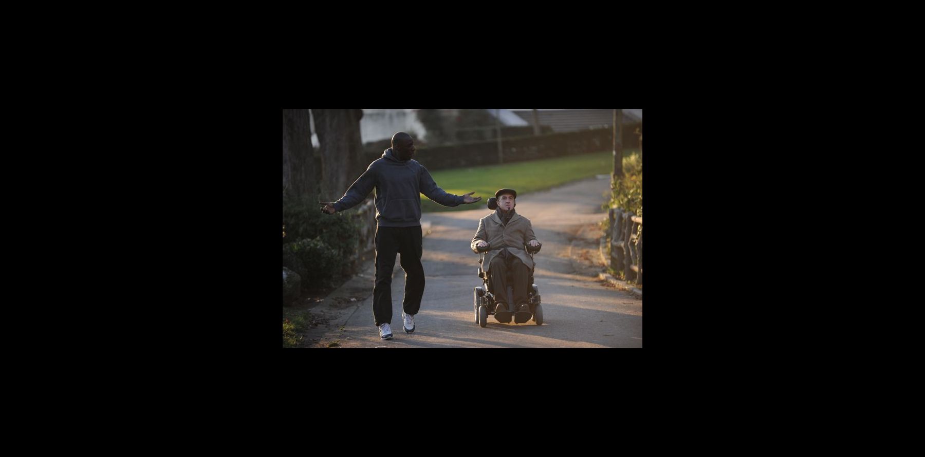 Film Avec Omar Sy Et Un Handicapé ''Intouchables'' : François Cluzet handicapé et Omar Sy, un duo