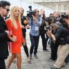 Nicole Richie arrive main dans la main avec son mari Joel Madden pour admirer le défilé Louis Vuitton. Paris, 5 octobre 2011