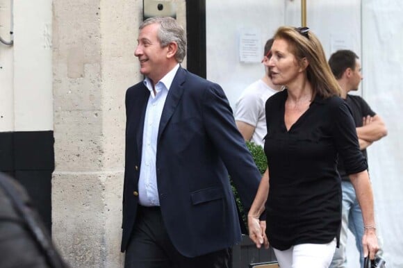 Louis, le fils que Cécilia Attias a eu avec Nicolas Sarkozy, vit désormais à Philadelphie dans une école militaire. Ici, elle est à Paris avec Richard Attias, le 29 septembre 2011.