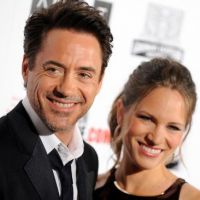 Robert Downey Jr., avec sa splendide femme enceinte, veut pardonner Mel Gibson