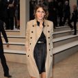 Inventé par Burberry, c'est toujours la marque britannique qui les réalise le mieux. Véritable must des garde-robes, toutes les fashionistas dont Alexa Chung y ont succombé. 