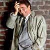L'acteur défunt Peter Falk, connu pour avoir joué pendant 35 ans Columbo, arborait toujours un trench-coat pour mener à bien ses enquêtes.