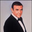 Sean Connery, dans la peau de James Bond, l'élégant espion de la reine. 