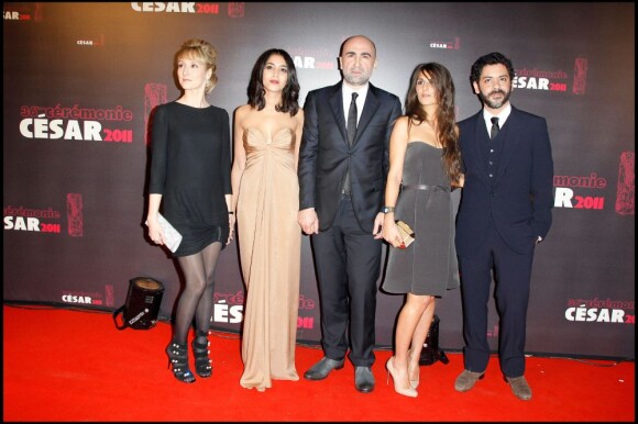 L'équipe du film Tout ce qui brille, dont Nous York est la suite. Audrey Lamy, Leïla Bekhti, Hervé Mimran, Géraldine Nakache et Manu Payet en février 2011.