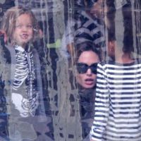 Angelina Jolie : Sa fille Shiloh est un squelette qui fait des grimaces