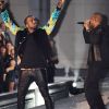 Kanye West et Jay-Z interprètent Ni**as In Paris à l'occasion du défilé Victoria's Secret. New York, le 9 novembre 2011.