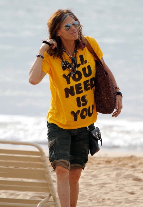 Steven Tyler en vacances à Maui (Hawaï), le 16 novembre 2011.