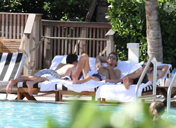 Jenson Button s'offre un petit moment de détente le 22 novembre 2011 à Miami