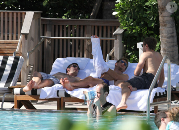 Jenson Button s'offre un petit moment de détente le 22 novembre 2011 à Miami