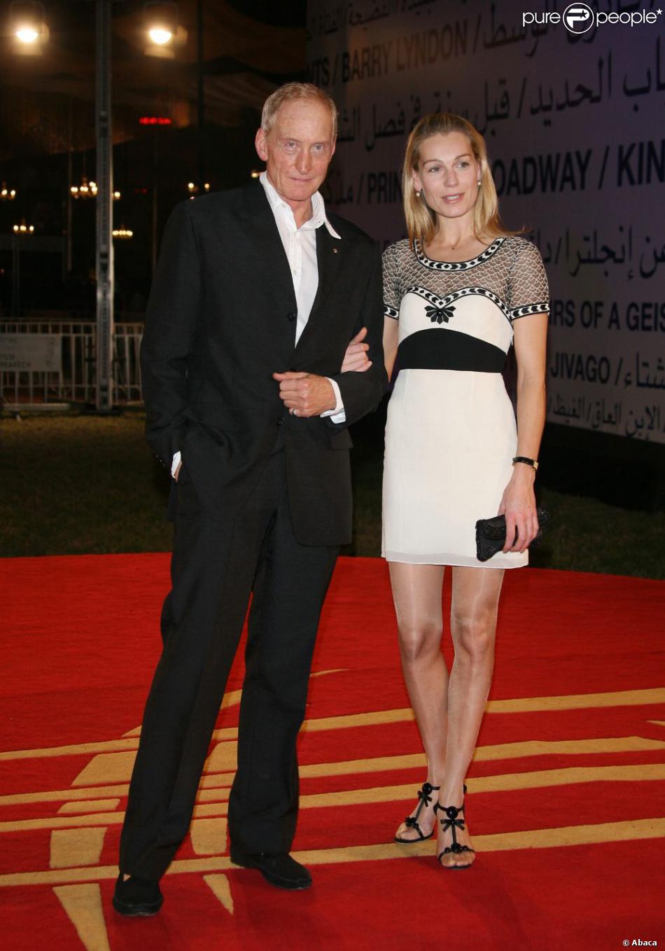 Charles Dance et sa fiancée Eleanor Boorman en 2008. Purepeople