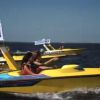 Les prétendantes au titre de Miss France 2012 foncent à vive allure en bateau rapide à Cancun au Mexique en novembre 2011