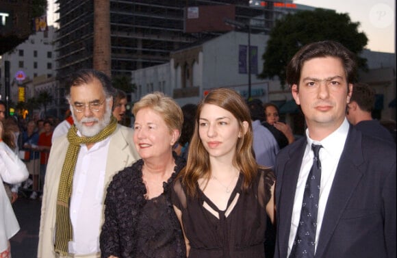 Francis Ford Coppola, sa femme Eleanor et ses enfants Sofia et Roman, à Cannes, le 16 mai 2002 à Los Angeles.
